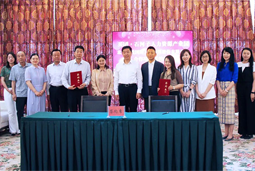 球客岛官网(中国)国际与新疆生产建设兵团第八师石河子市签署项目合作协议